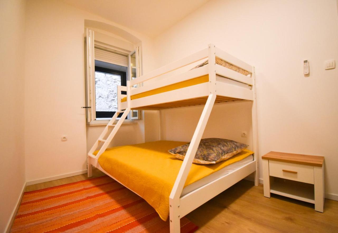 Anna Apartment *